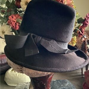 Winner originals soleh Met Gala brown Philip Treacy style fedora hat Italy sz L